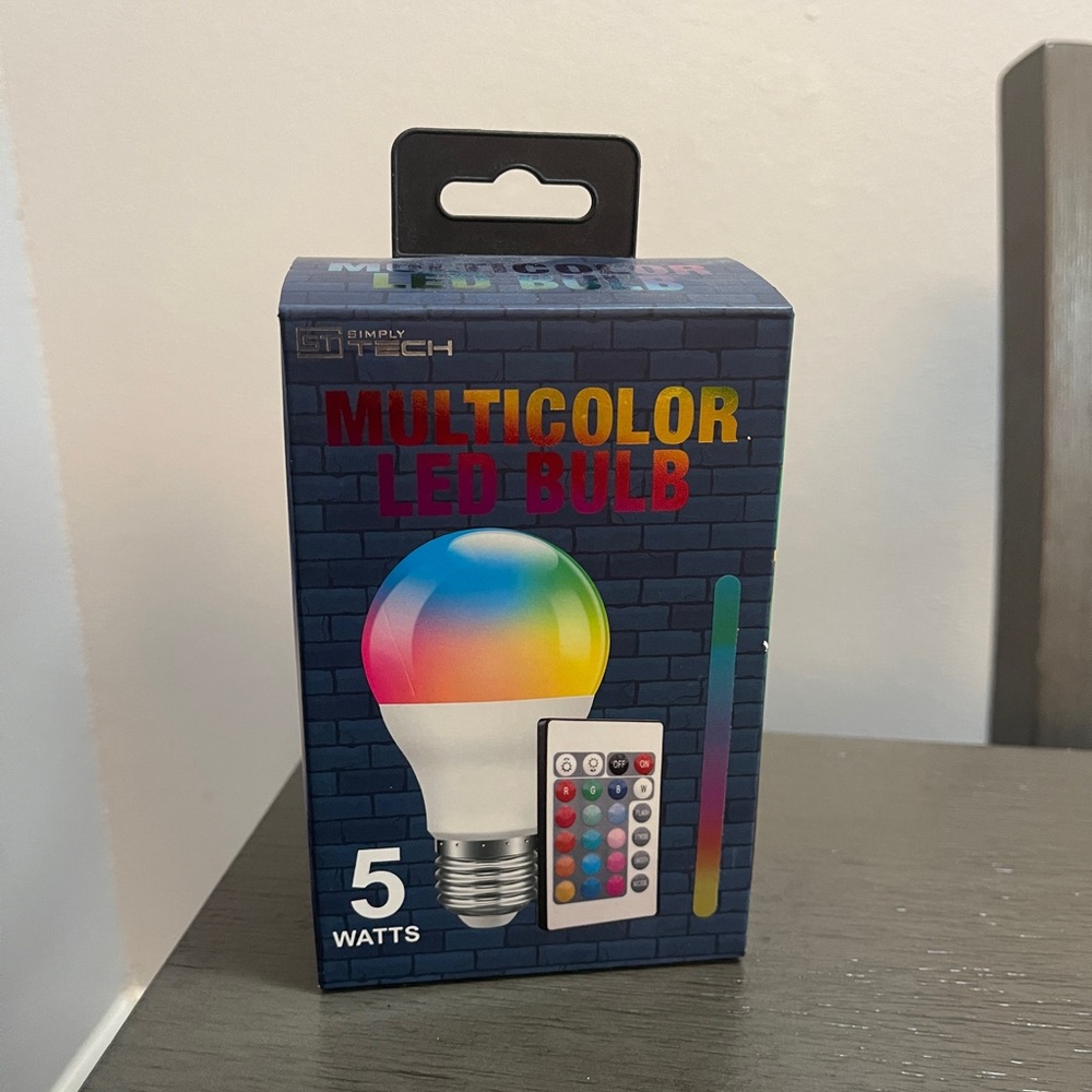 Multicolor LED Bulb with Remote